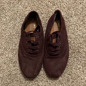 Tom’s Deep Purple Shoes